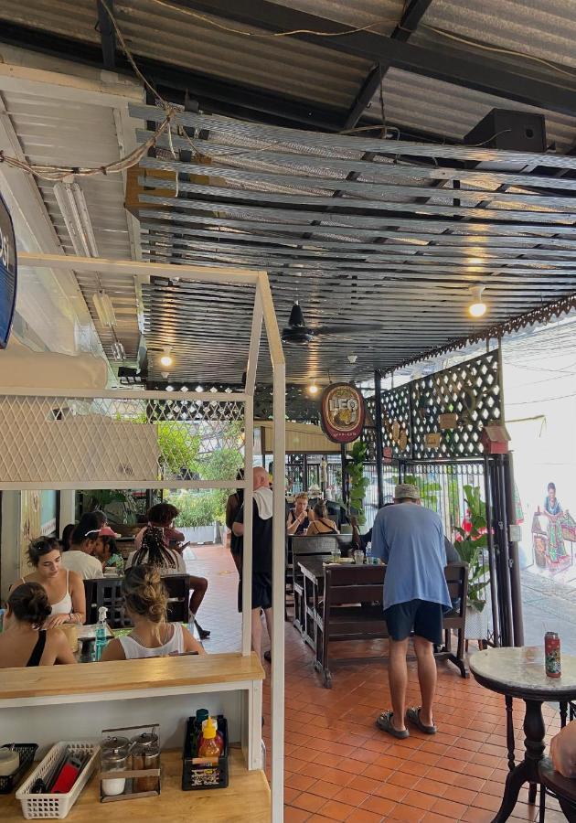 Kc Guest House Bangkok Exterior photo
